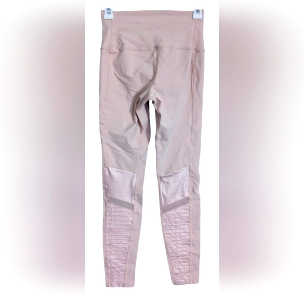Alo Yoga High Waist Moto Legging in Lavender Beige Light Purple - Pink Small - Picture 4 of 9